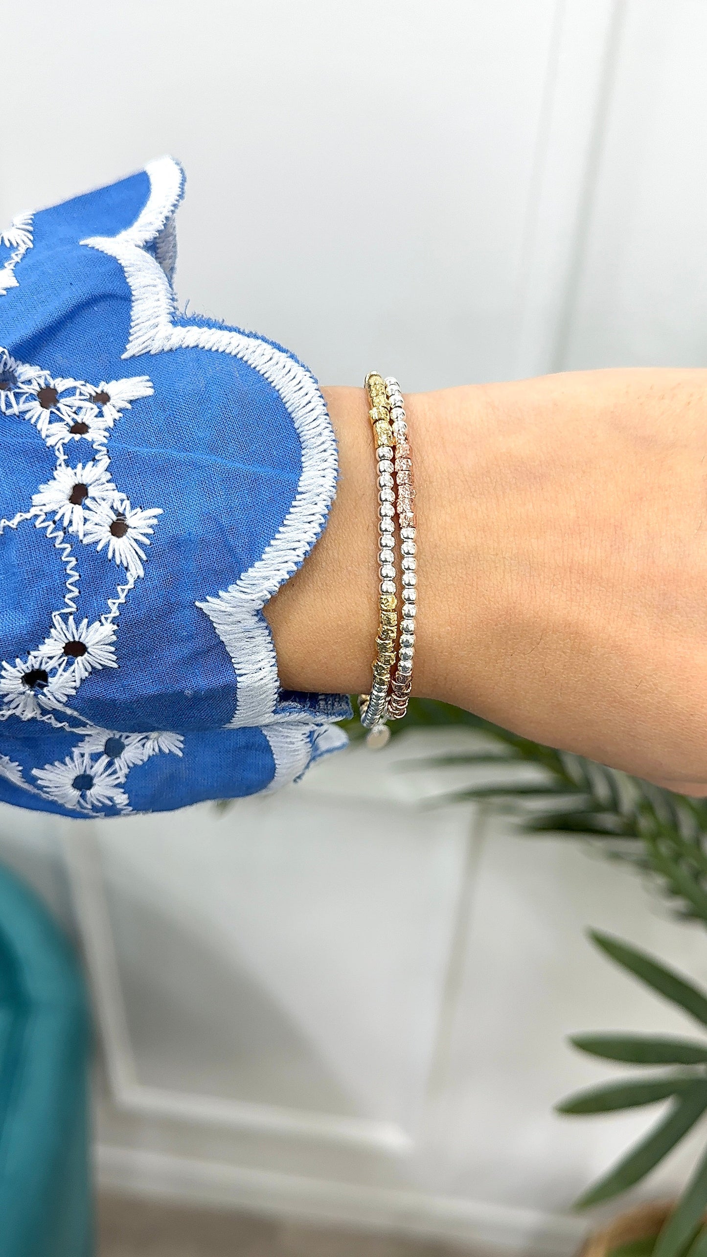 Bracciale sfere e sassolini puntellati